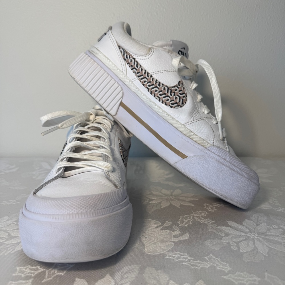 Nike Court Legacy Lift Low United In Victory FD0558-100 Women’s Size 8